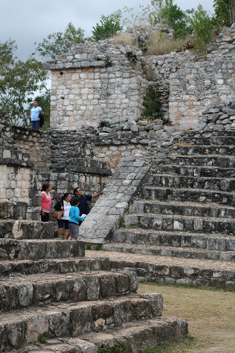 Sian Ka’an ruins - a group os stairs