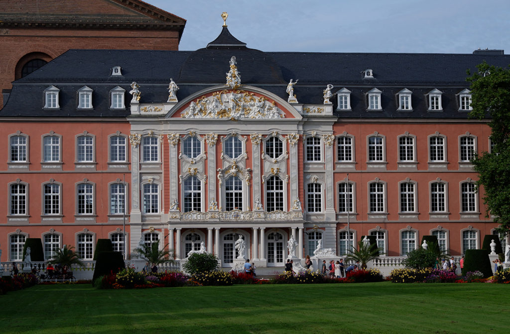 Trier in pictures Roman history, wine, and architecture: Kurfürstliches Palais full view