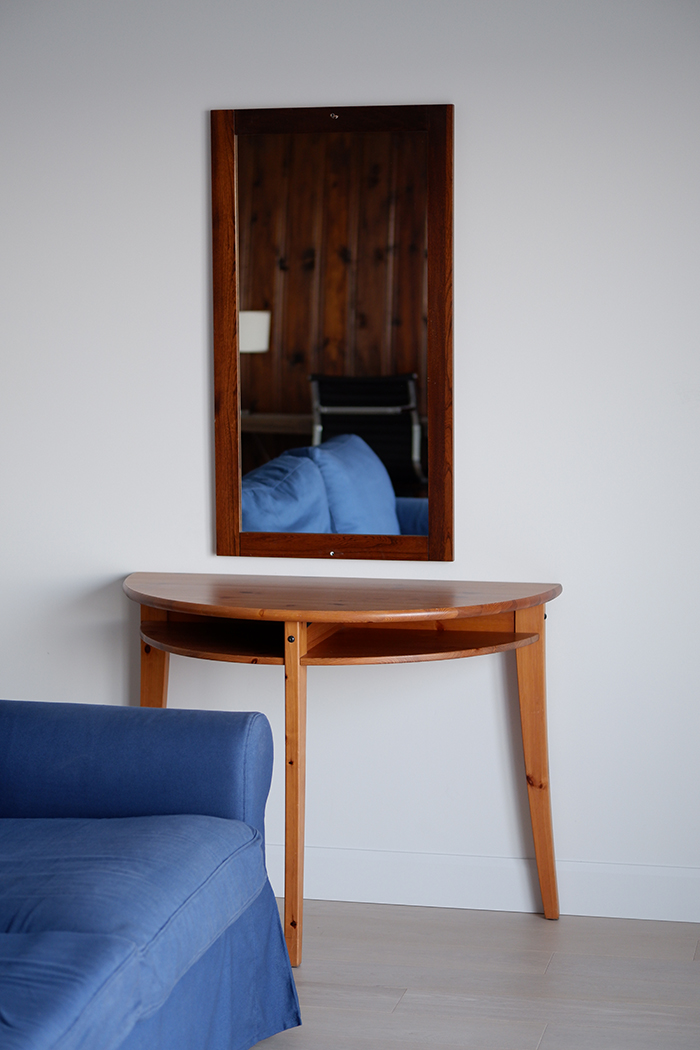 Riôtel Percé table and mirror