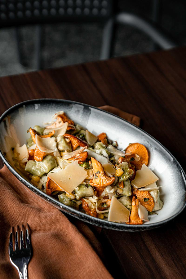 Winter in Quebec, a mushroom dish at Camp Boule – Buvette de Montagne in Charlevoix