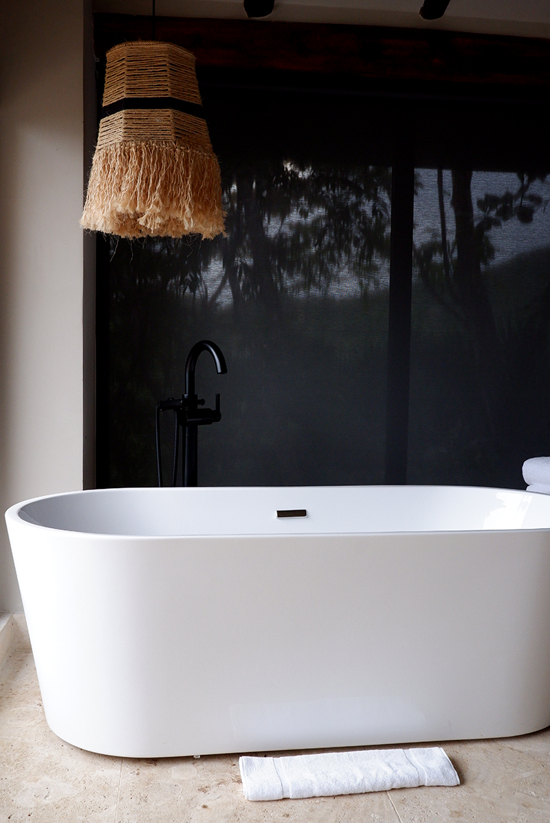 Hotel Punta Islita Costa Rica, Honeymoon Suite: indoor bathtub with a wicker light hanging over it