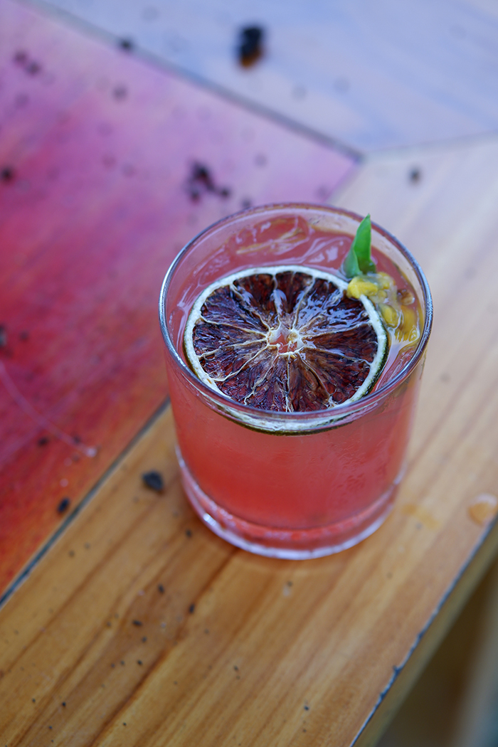 Non-alcoholic pink, refreshing cocktails 