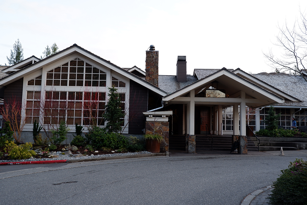 Salish Lodge & Spa is a scenic destination: lodge exterior 