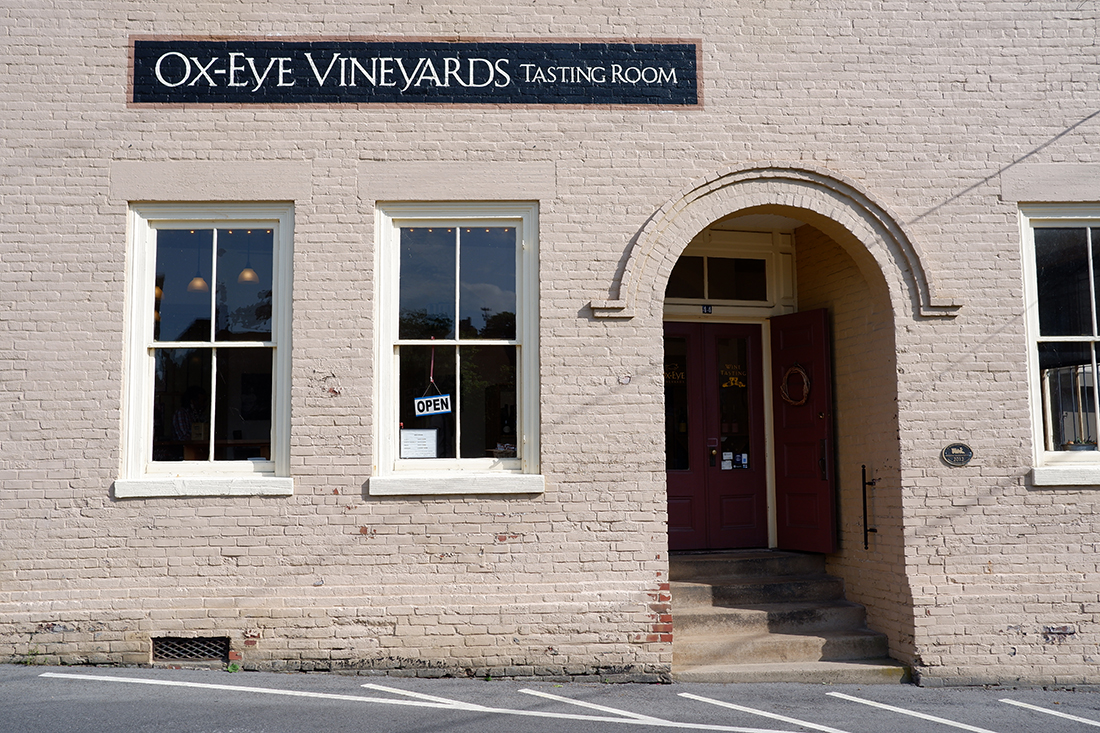 Shenandoah Valley, Ox-Eye Vineyards tasting room