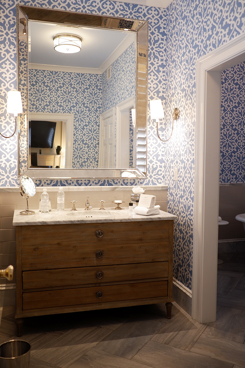 The Georges Historic Inn is a destination in Lexington, nautical bathroom